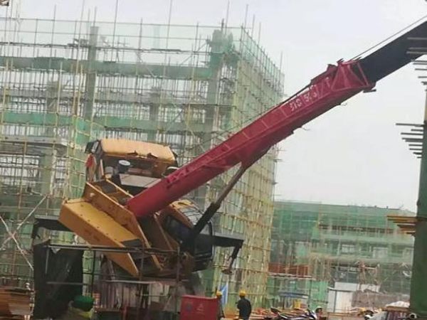 滨海新区吊车租赁公司_吊车出租的安全装置及知识